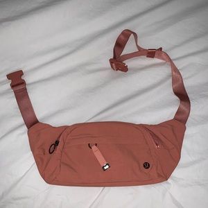 Lululemon fanny pack